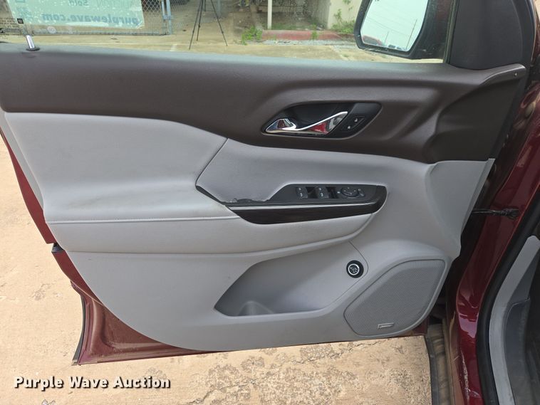 image for item DW8672 2018 GMC Acadia SUV