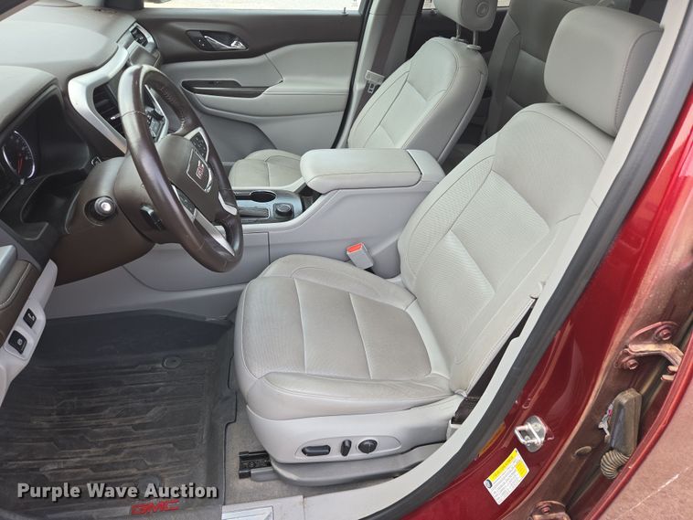 image for item DW8672 2018 GMC Acadia SUV