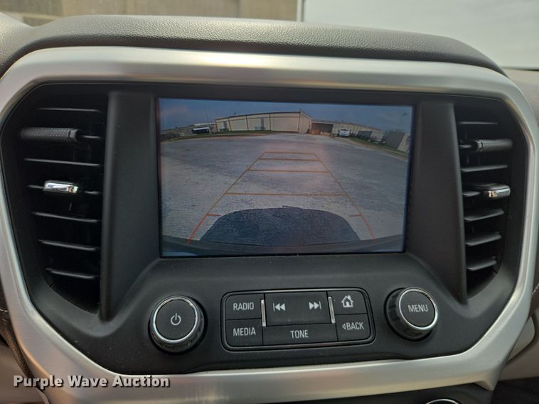 image for item DW8672 2018 GMC Acadia SUV