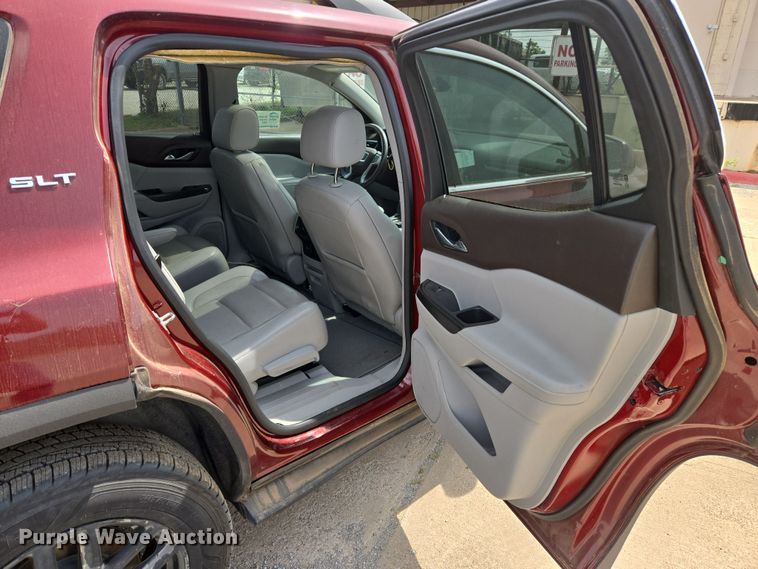 image for item DW8672 2018 GMC Acadia SUV