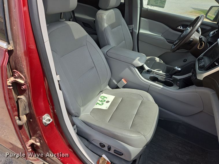 image for item DW8672 2018 GMC Acadia SUV