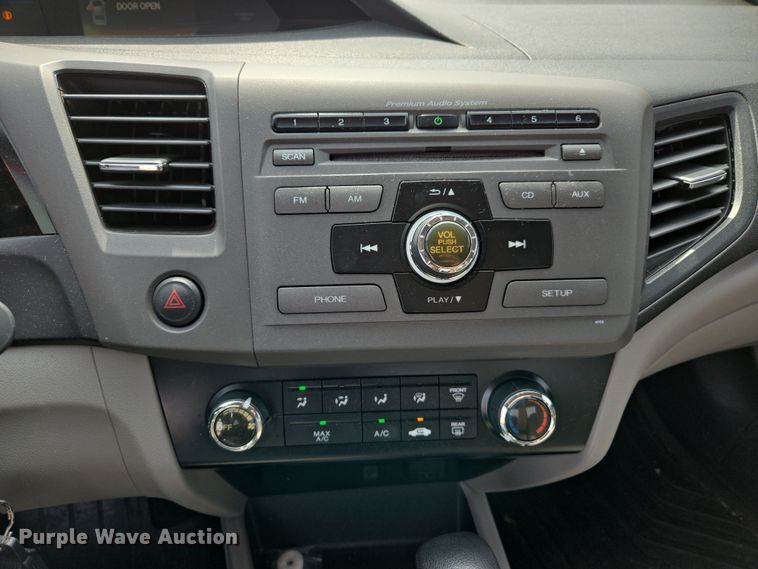 image for item DW8673 2012 Honda Civic 