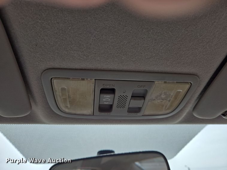 image for item DW8673 2012 Honda Civic 