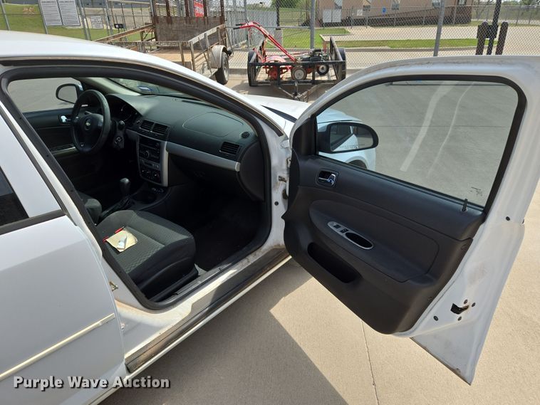 image for item DW8675 2010 Chevrolet Cobalt 