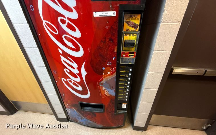 image for item DY8001 Dixie Narco DN-501 CC vending machine