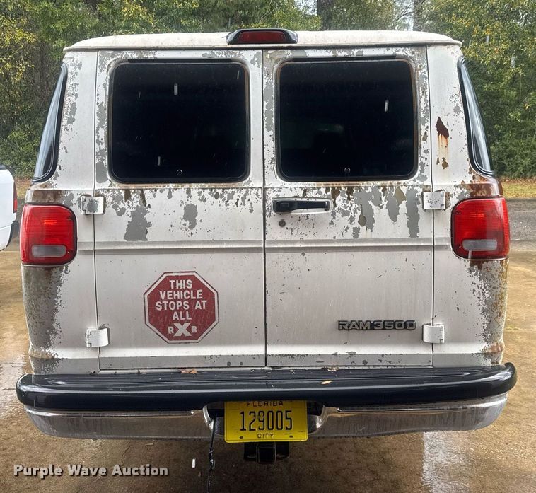image for item EC3505 2002 Dodge Ram Wagon 3500 van