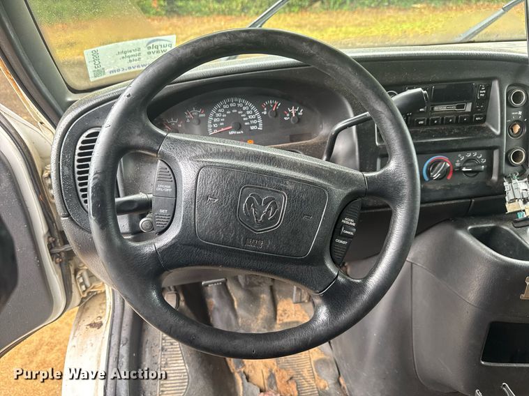 image for item EC3505 2002 Dodge Ram Wagon 3500 van