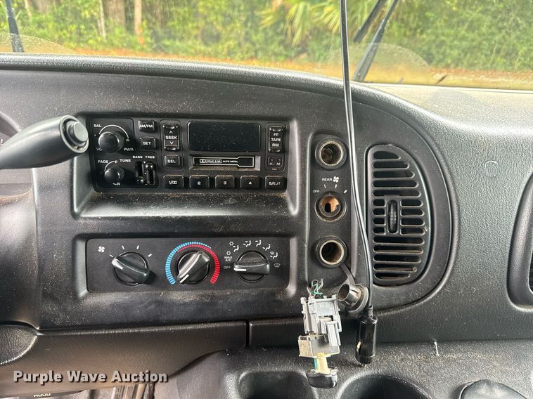 image for item EC3505 2002 Dodge Ram Wagon 3500 van