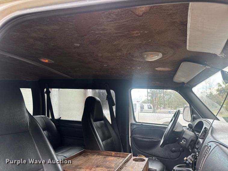 image for item EC3505 2002 Dodge Ram Wagon 3500 van