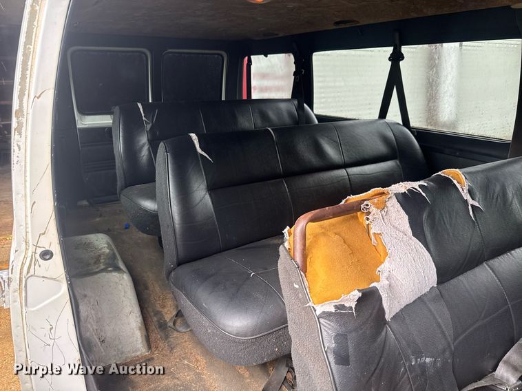 image for item EC3505 2002 Dodge Ram Wagon 3500 van