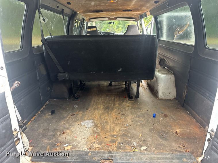 image for item EC3505 2002 Dodge Ram Wagon 3500 van