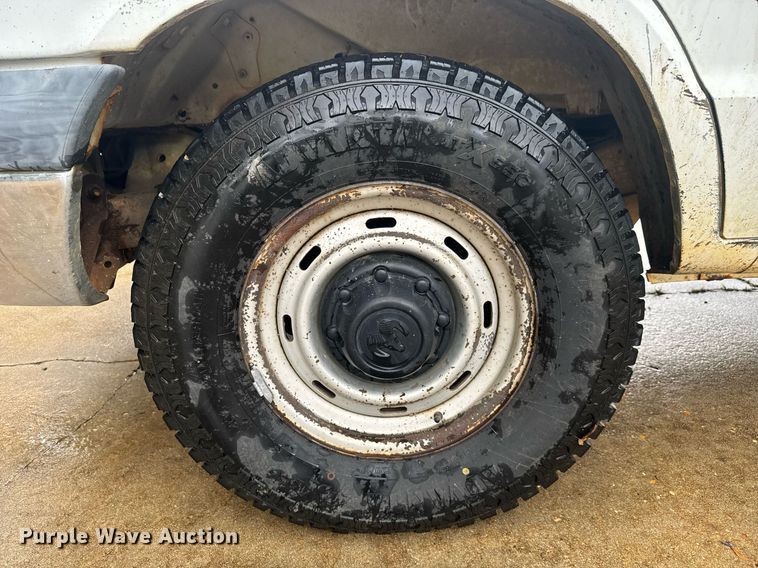 image for item EC3505 2002 Dodge Ram Wagon 3500 van