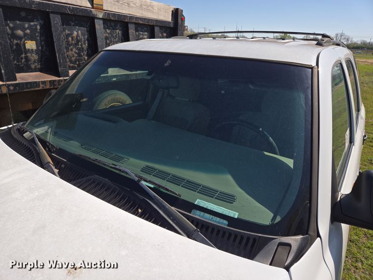 image for item ED2511 2001 Chevrolet Tahoe SUV