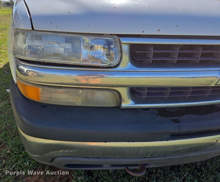 image for item ED2511 2001 Chevrolet Tahoe SUV