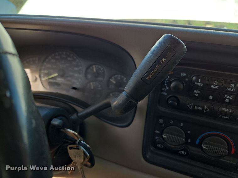 image for item ED2511 2001 Chevrolet Tahoe SUV