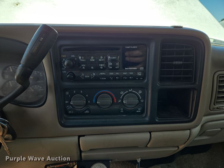 image for item ED2511 2001 Chevrolet Tahoe SUV