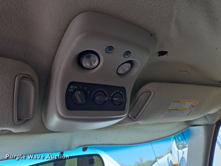 image for item ED2511 2001 Chevrolet Tahoe SUV