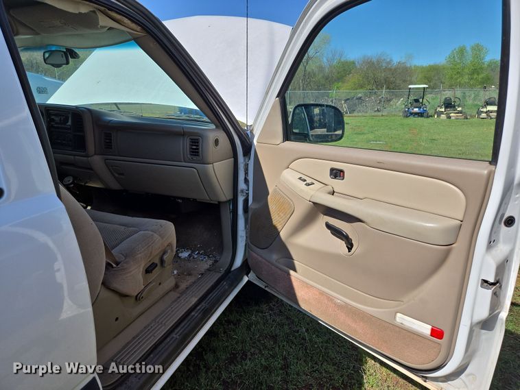 image for item ED2511 2001 Chevrolet Tahoe SUV