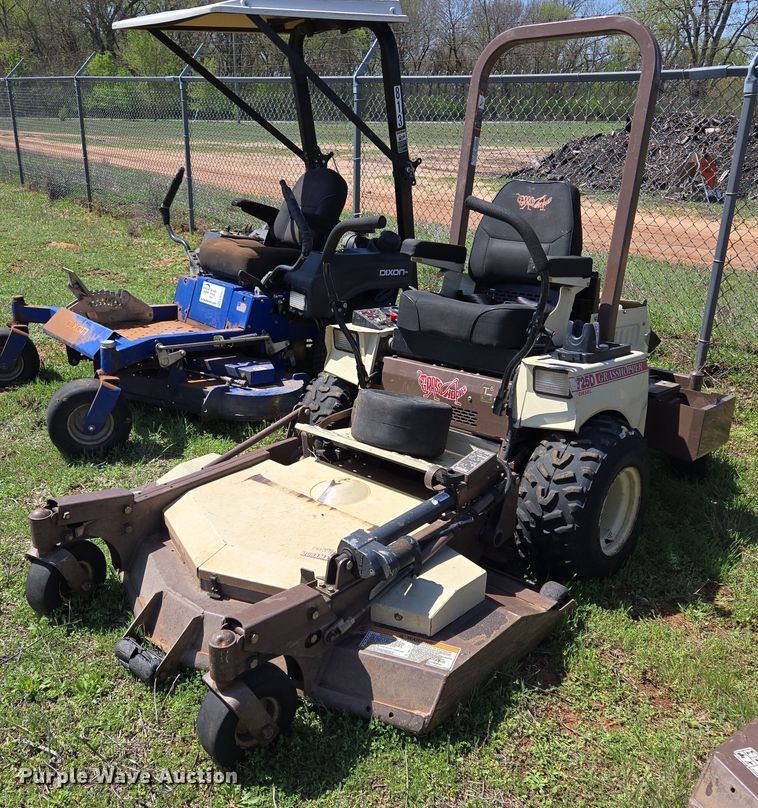 image for item ED2515 2013 Grasshopper 725D ZTR lawn mower