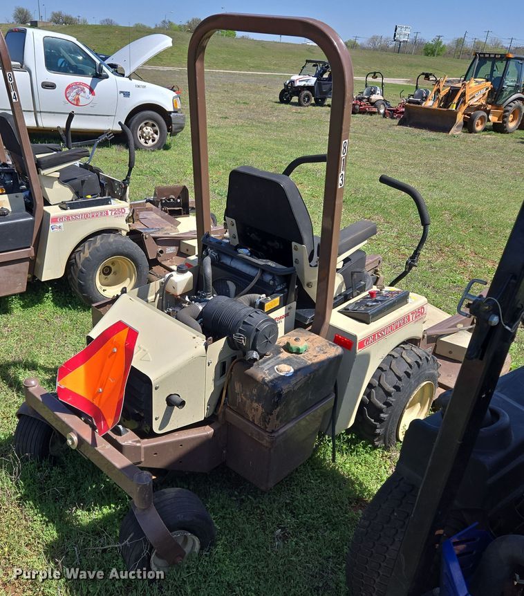 image for item ED2515 2013 Grasshopper 725D ZTR lawn mower