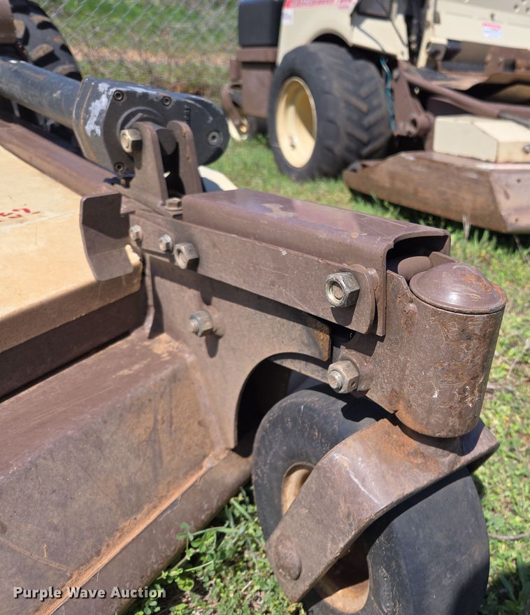 image for item ED2515 2013 Grasshopper 725D ZTR lawn mower