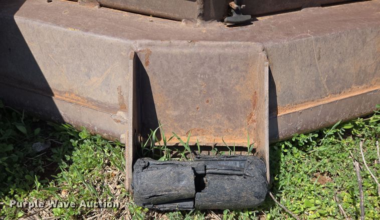 image for item ED2515 2013 Grasshopper 725D ZTR lawn mower