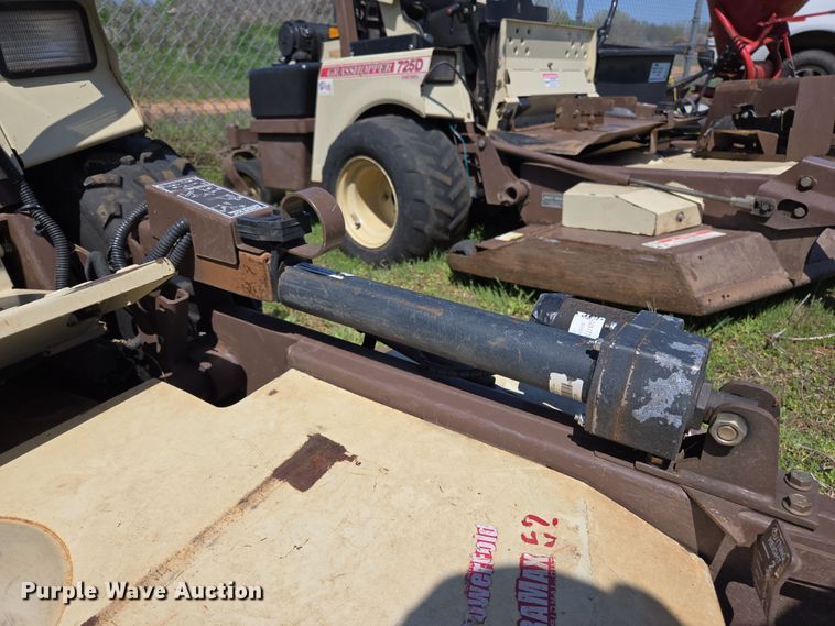 image for item ED2515 2013 Grasshopper 725D ZTR lawn mower