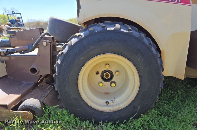 image for item ED2515 2013 Grasshopper 725D ZTR lawn mower