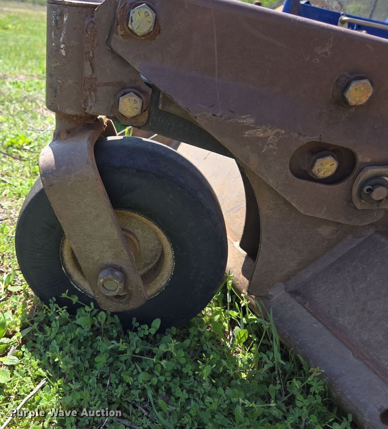 image for item ED2515 2013 Grasshopper 725D ZTR lawn mower