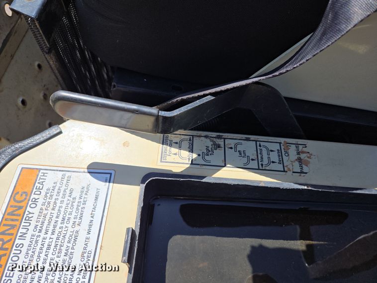 image for item ED2516 2013 Grasshopper 725D ZTR lawn mower