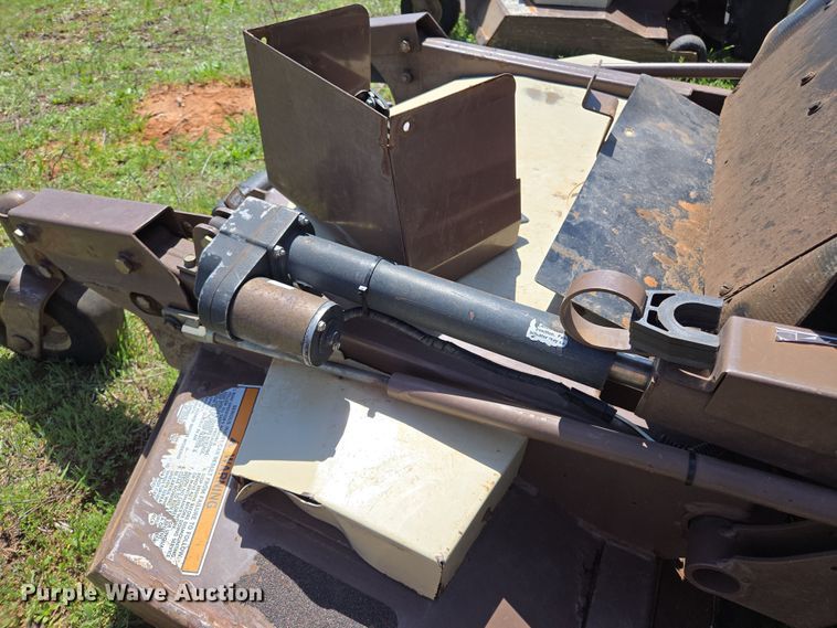 image for item ED2516 2013 Grasshopper 725D ZTR lawn mower