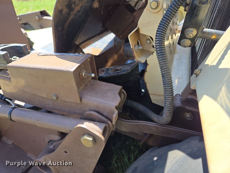 image for item ED2516 2013 Grasshopper 725D ZTR lawn mower