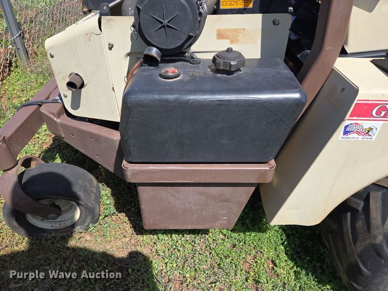 image for item ED2516 2013 Grasshopper 725D ZTR lawn mower