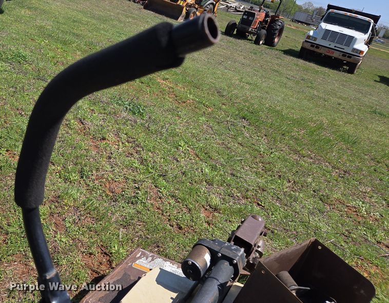 image for item ED2516 2013 Grasshopper 725D ZTR lawn mower