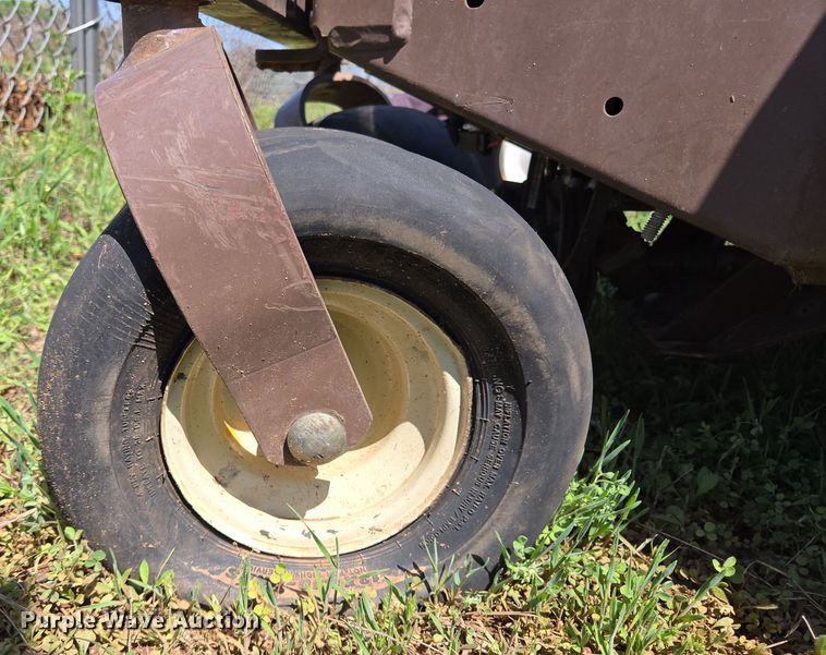 image for item ED2516 2013 Grasshopper 725D ZTR lawn mower