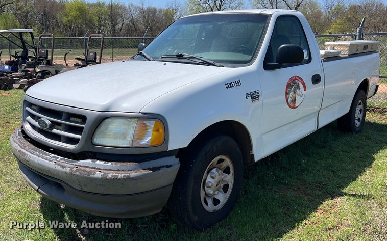 image for item ED2519 2002 Ford F150 pickup truck