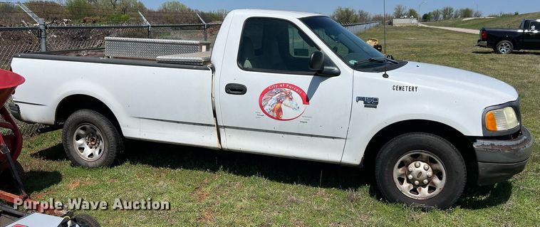 image for item ED2519 2002 Ford F150 pickup truck
