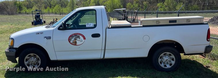 image for item ED2519 2002 Ford F150 pickup truck