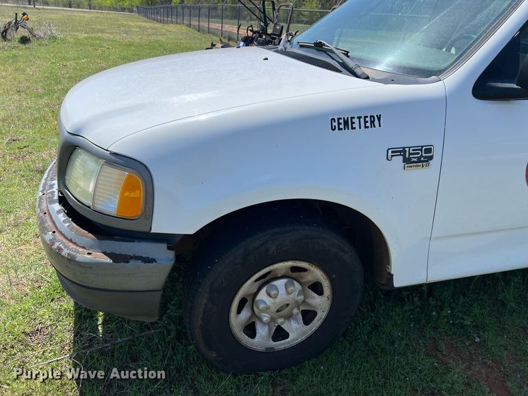 image for item ED2519 2002 Ford F150 pickup truck