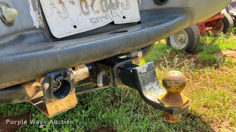 image for item ED2519 2002 Ford F150 pickup truck