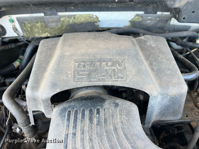 image for item ED2519 2002 Ford F150 pickup truck