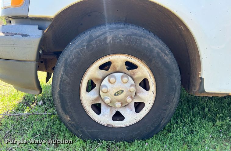 image for item ED2519 2002 Ford F150 pickup truck