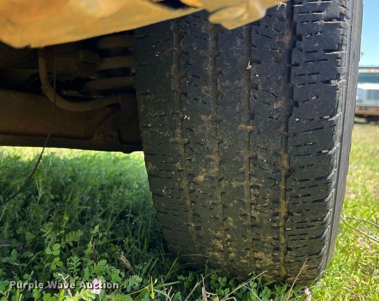 image for item ED2519 2002 Ford F150 pickup truck