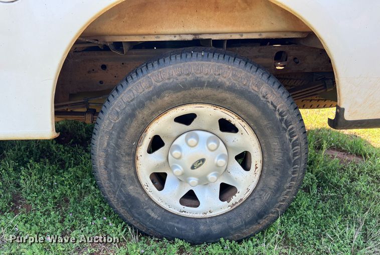 image for item ED2519 2002 Ford F150 pickup truck