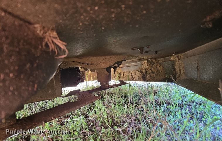 image for item ED2520 2006 Exmark  LXS25KD665 ZTR lawn mower