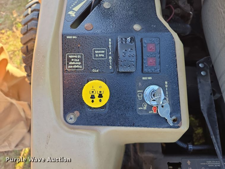 image for item ED2520 2006 Exmark  LXS25KD665 ZTR lawn mower