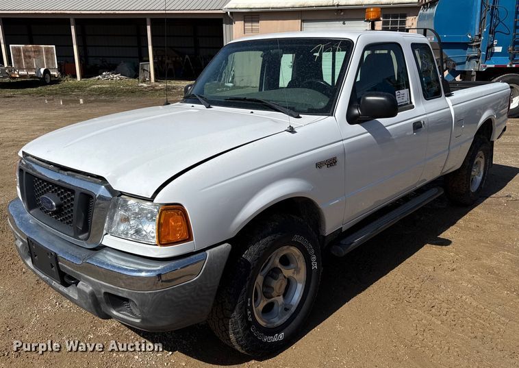 image for item ED4141 2005 Ford Ranger XLT SuperCab pickup truck