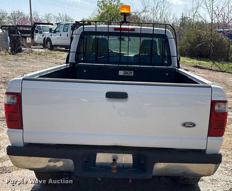 image for item ED4141 2005 Ford Ranger XLT SuperCab pickup truck