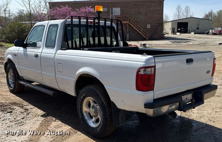 image for item ED4141 2005 Ford Ranger XLT SuperCab pickup truck