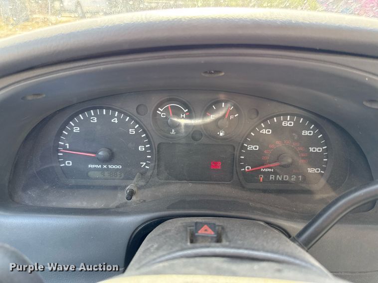 image for item ED4141 2005 Ford Ranger XLT SuperCab pickup truck